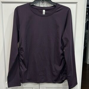 ZELLA NEW Ruched Long Sleeve T-Shirt